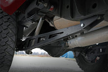 Load image into Gallery viewer, Traction Bar Kit | Chevy/GMC 1500 4WD (07-18)